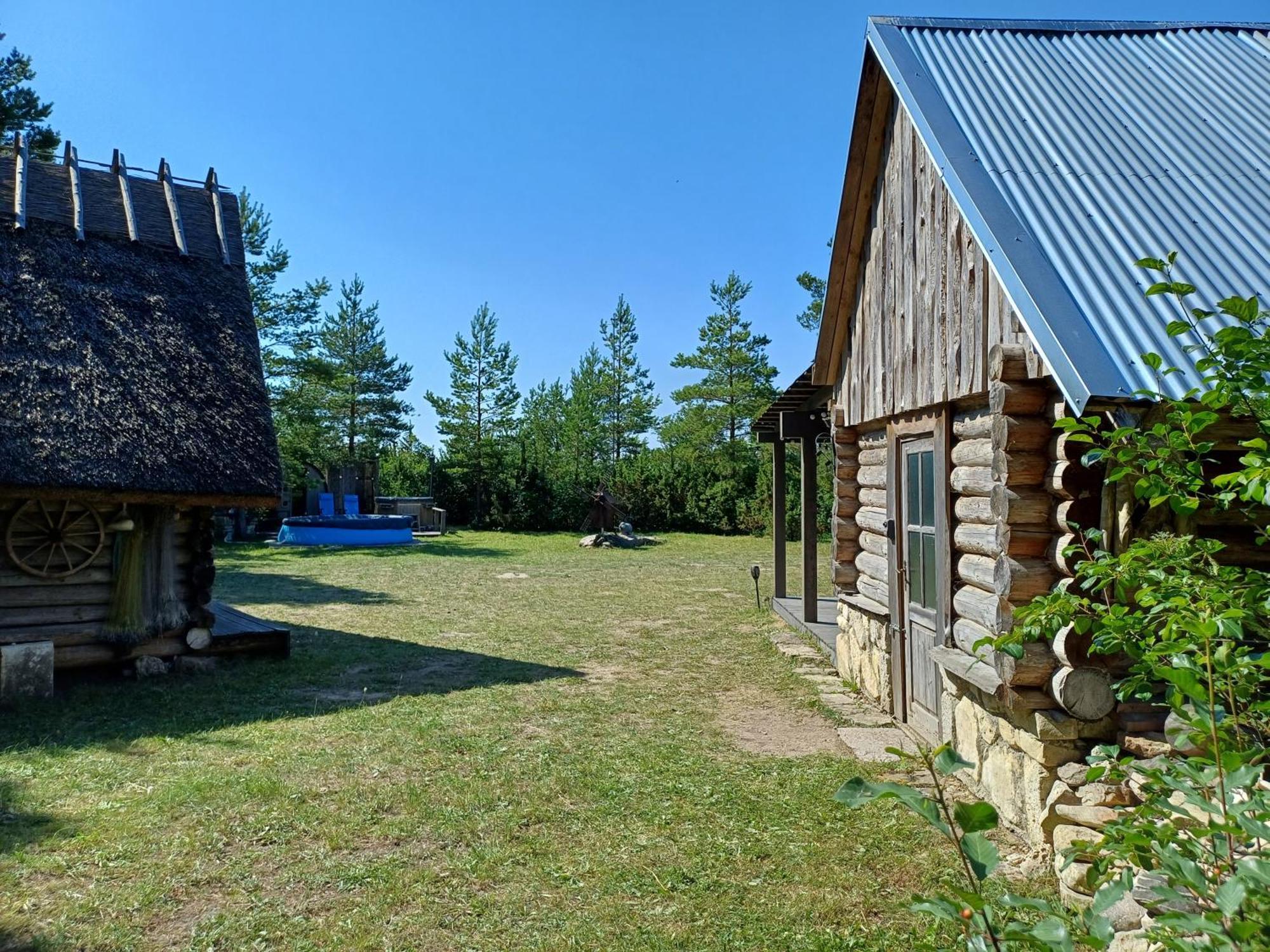 Intsu Suvemaja Hotell Liiva  Exteriör bild